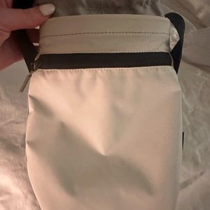 Lululemon Water Bottle Crossbody Bag 2.5 L